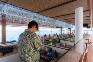 푸켓 팡아 베이 런치 & 디너 선셋 파티 크루즈