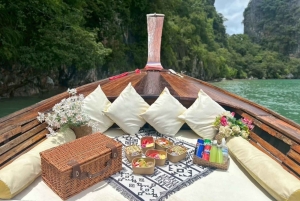 Phuket : sortie en bateau à longue queue privé dans la baie de Phang Nga