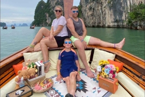 Phuket : sortie en bateau à longue queue privé dans la baie de Phang Nga