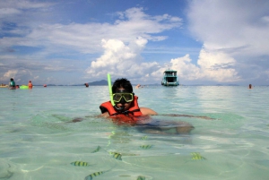 Phuket: Phi Phi ja Khai Island Speedboat tai katamaraanikierros.