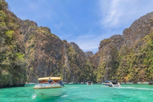 Phuket: Phi Phi ja Khai Island Speedboat tai katamaraanikierros.