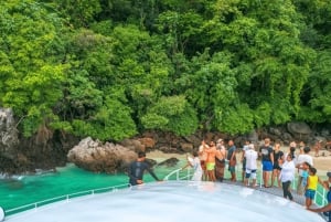 Phuket: Wycieczka 1-dniowa Phi Phi & Bamboo Island z lunchem w formie bufetu