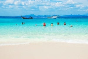 Phuket: Phi Phi & Bamboo Islands Schnorcheln mit dem Schnellboot