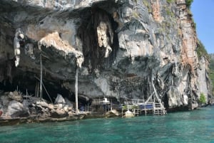 Phuket: Phi Phi Inselhopping Tagestour mit dem Schnellboot