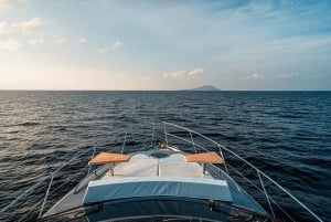 Пхукет: однодневный тур на роскошной яхте по острову Пхи-Пхи и заливу Майя