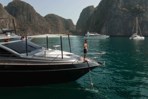 Пхукет: однодневный тур на роскошной яхте по острову Пхи-Пхи и заливу Майя