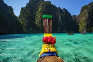 Пхукет: однодневный тур на роскошной яхте по острову Пхи-Пхи и заливу Майя