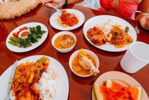 Phuket: Phi Phi Islands Gold Class Cruise & Snorkeling Tour