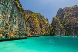 Phuket : excursion premium d'une journée aux îles Phi Phi et à l'île de Khai