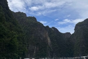 Phuket: Phi Phi -saaret pikaveneellä, lounas