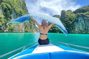 Phuket: Tour privato in motoscafo delle isole Phi Phi e Khai