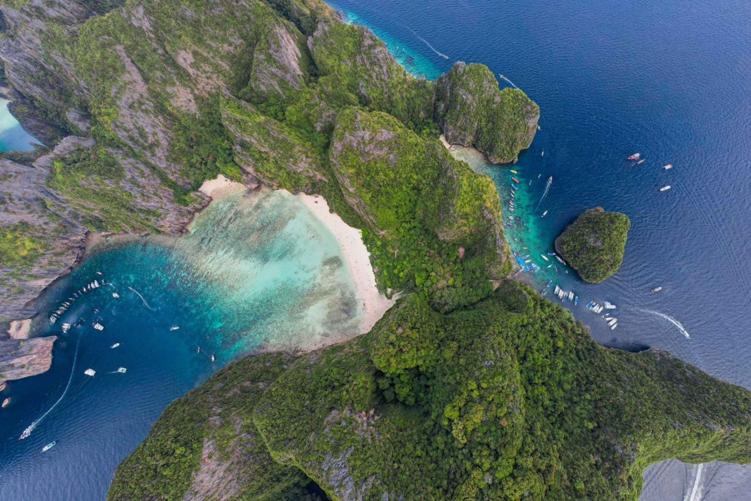 Phuket: Phi Phi Khai tai Maiton Island pikaveneellä/katamaraanilla