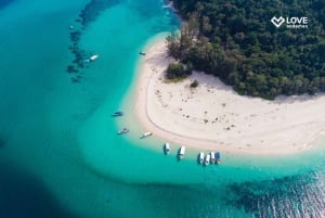 Phuket: Excursão de catamarã Phi Phi Maiton Island Sunset Premium