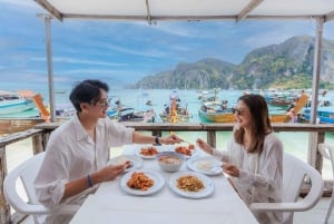 Phuket: Excursão de catamarã Phi Phi Maiton Island Sunset Premium