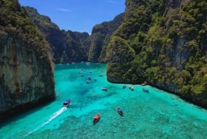 Phuket: Phi Phi Maya Bamboo Island mit dem Speed-Katamaran