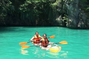 Phuket: Phi Phi Maya Bamboo Island mit dem Speed-Katamaran