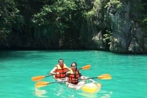 Phuket: Phi Phi Maya Bamboo Island med snabb katamaran