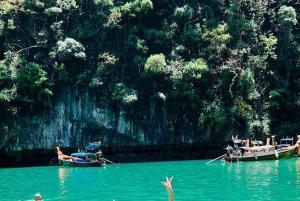 Phuket : Yacht de luxe Indigo vers Phi Phi, Maya et Maithon