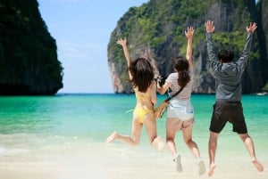 Phuket: Phi Phi, Maya, Maithon Island Catamaran Tour & Lunch