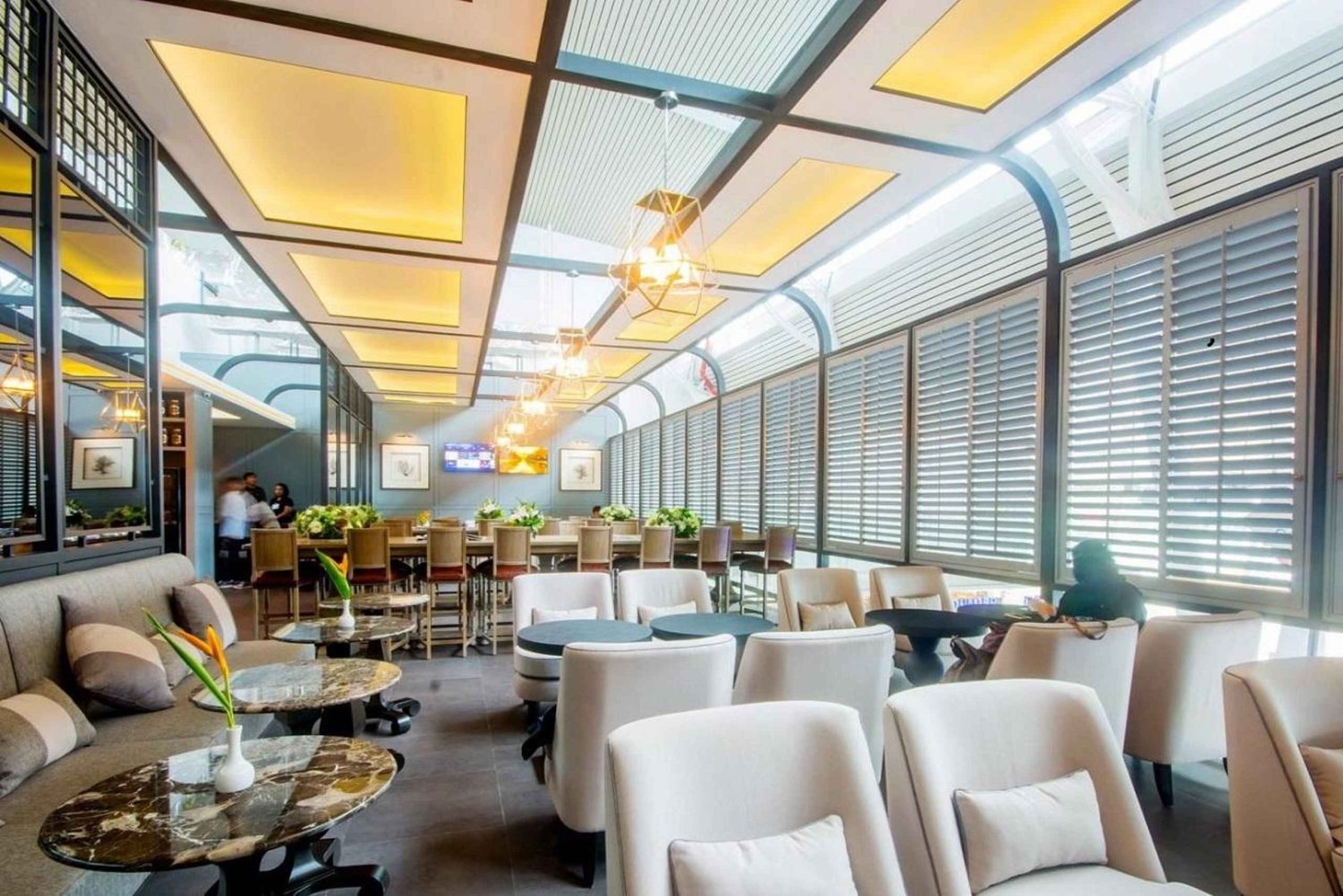 Phuket: Phuket Airport Coral Lounges Access