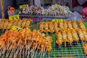 Phuket: Wycieczka po nocnym targu w Phuket z odbiorem z hotelu