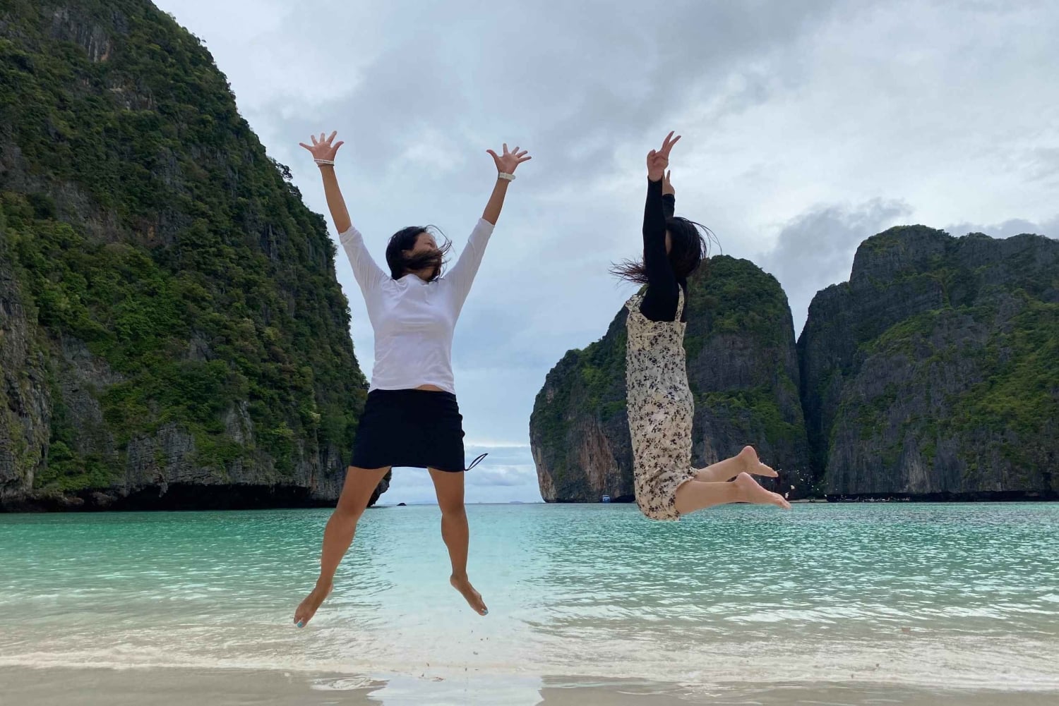 Phuket: Premium Day Trip to Phi Phi-Maya-Bamboo Island