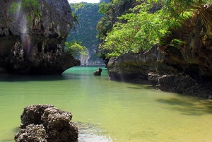 푸켓 제임스 본드 섬으로 가는 개인 보트 전세