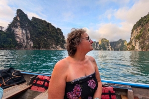 Phuket: Private Tagestour Khao Sok mit Bootstour zum See und Mittagessen