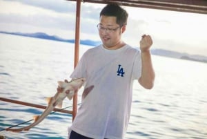 Phuket: Noleggio di una barca da pesca privata e avventura di snorkeling