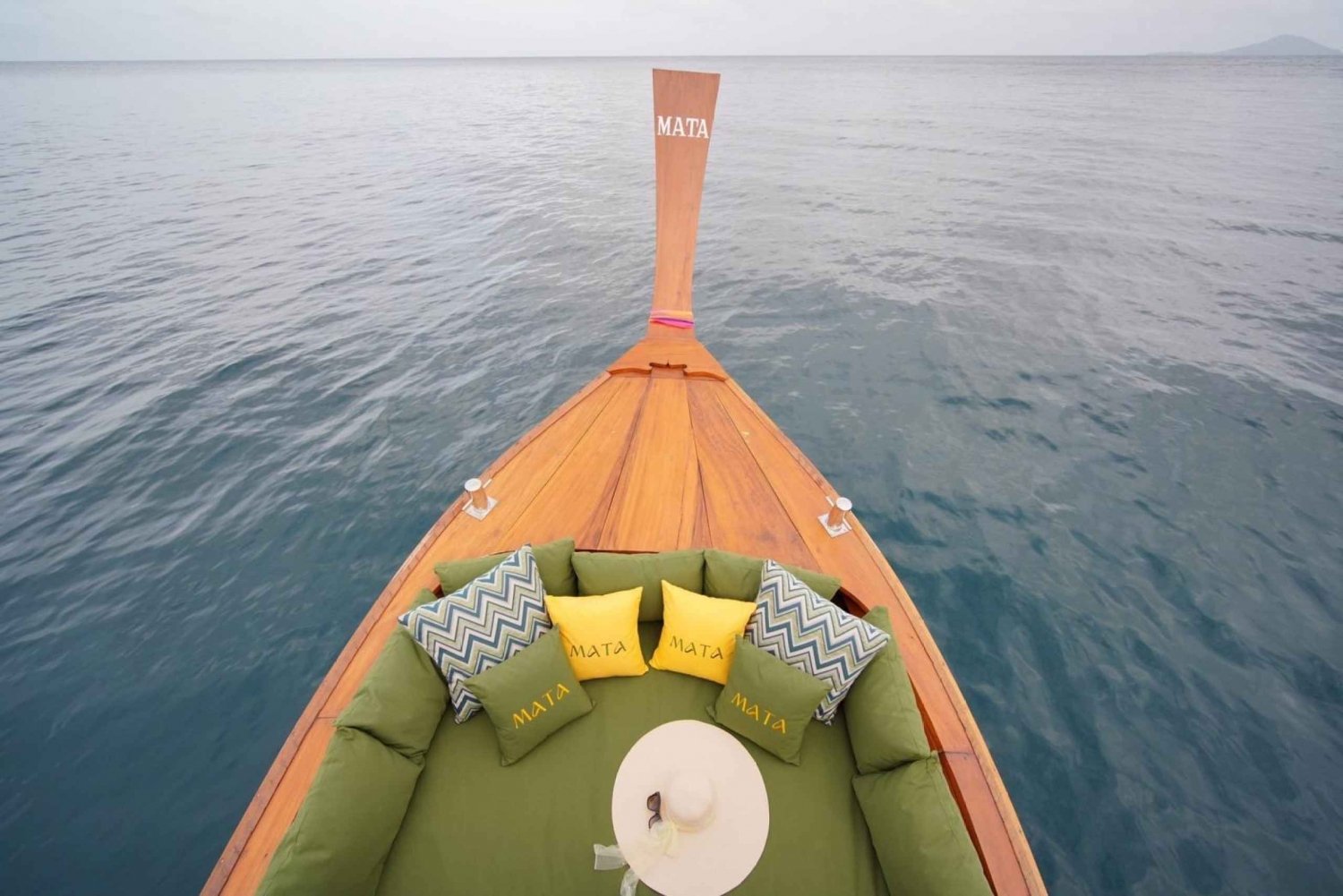 Phuket: barco privado de cauda longa de luxo Coral e cabo Promthep