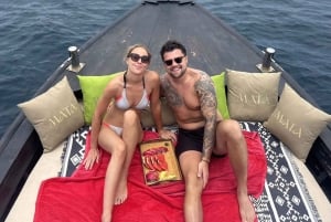 Phuket: Privat luksusbåt med lang hale til Raya og Coral