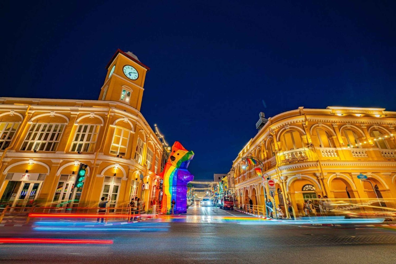 Phuket: Private Night Tour with Big Buddha & Old Town