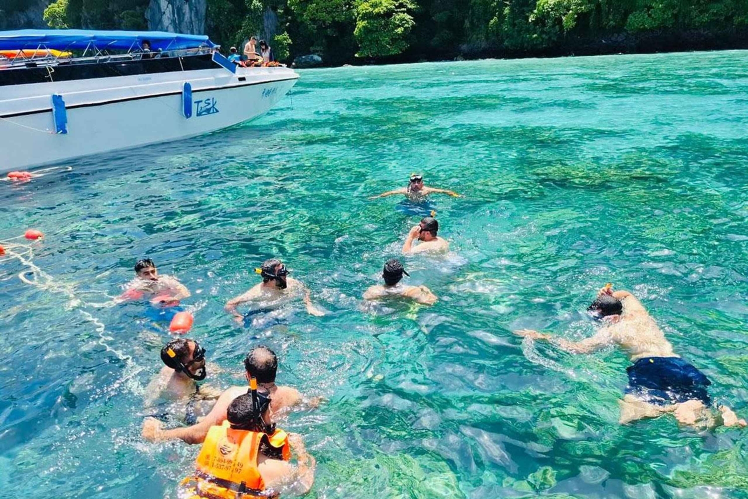 푸켓 피피 & 카이 섬으로 가는 개인 스피드 보트 전세