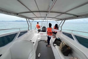 Phuket: Privater Schnellbootcharter zu den Phi Phi & Khai Inseln