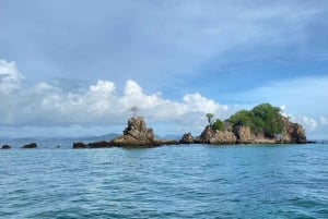 Phuket: Privater Schnellbootcharter zu den Phi Phi & Khai Inseln