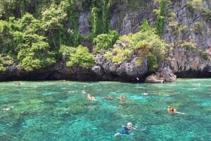 Phuket: Private Speedboat Charter to Phi Phi & Khai Islands