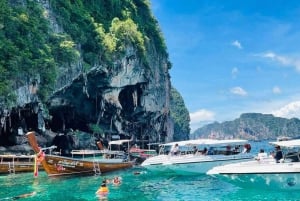 Phuket: Private Speedboat Charter to Phi Phi & Khai Islands