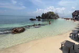 푸켓 피피 & 카이 섬으로 가는 개인 스피드 보트 전세