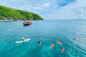 Privat solnedgångskryssning i Phuket med katamaranbåt