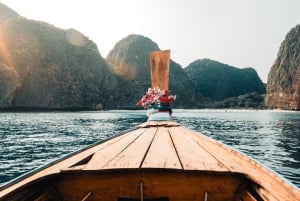 Phuket: crociera privata al tramonto su un longtail boat di lusso