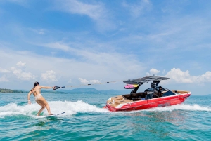 Phuket: Experiência particular de wakesurf em um barco Malibu