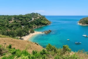 Phuket: PromthepCape, svømmetur Ya-Nui Beach, Buddha, Chalong Temple