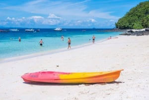 Phuket: Racha ja Banana Beach pikaveneellä lounaalla.