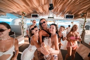 Phuket: Racha og Coral Island Catamaran-dagstur med DJ-fest