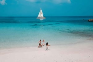 Phuket: Racha og Coral Island Catamaran-dagstur med DJ-fest