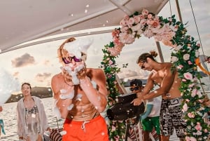 Phuket: Racha og Coral Island Catamaran-dagstur med DJ-fest