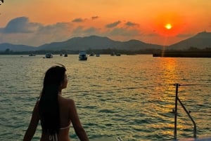 Phuket: Racha og Coral Island Catamaran-dagstur med DJ-fest