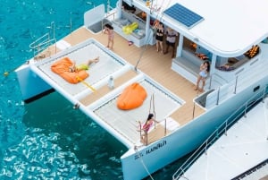 Phuket: Racha og Coral Island Catamaran-dagstur med DJ-fest
