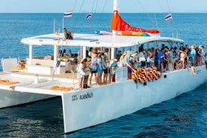 Phuket: Racha og Coral Island Catamaran-dagstur med DJ-fest