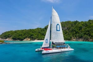Phuket: Racha en koraaleiland Catamaran Tour met Lunch